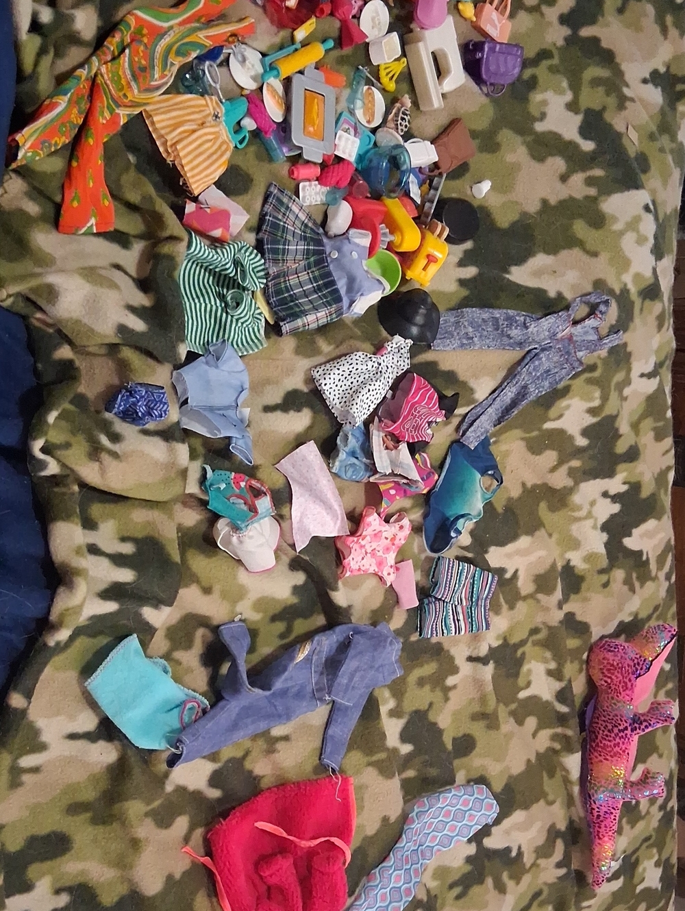 Assorted Kids Doll Clothing and Accessories - Mixed Colors